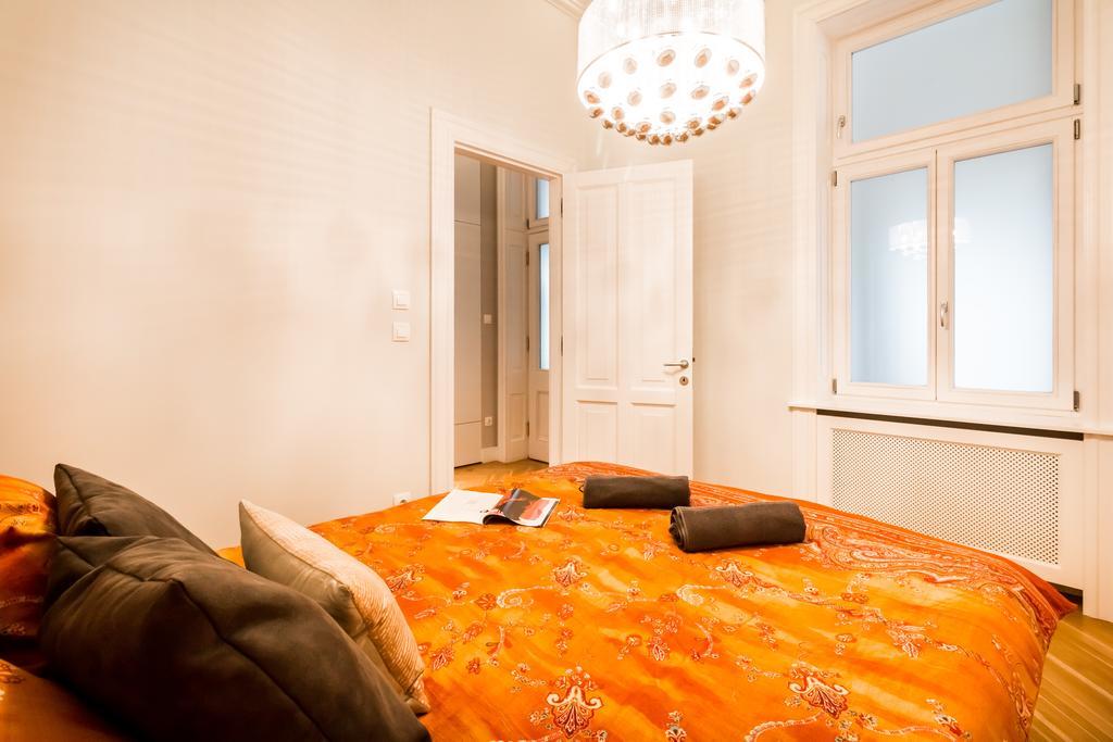 Bpr Opera Lux Treasure Apartment Budapest Ngoại thất bức ảnh
